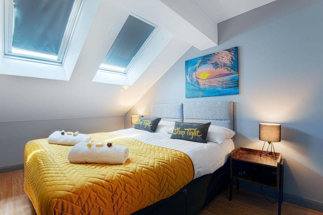 The Eistedfod Penthouse - Berwyn House Appartement Wrexham Buitenkant foto