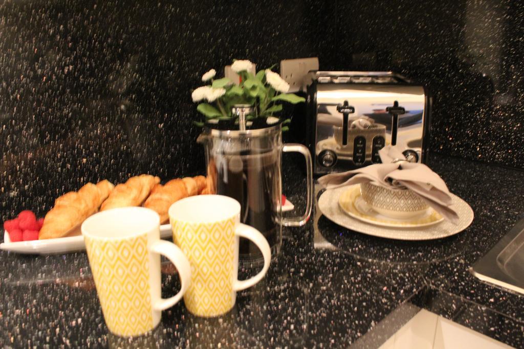The Eistedfod Penthouse - Berwyn House Appartement Wrexham Buitenkant foto