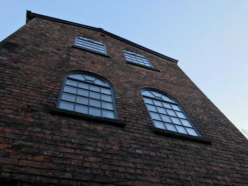 The Eistedfod Penthouse - Berwyn House Appartement Wrexham Buitenkant foto